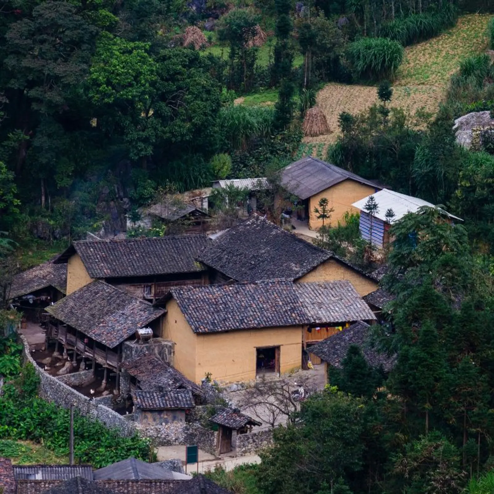 6 Day Ha Giang Yen Minh Meo Vac Cao Bang Ban Gioc Waterfall Tour – photo 6