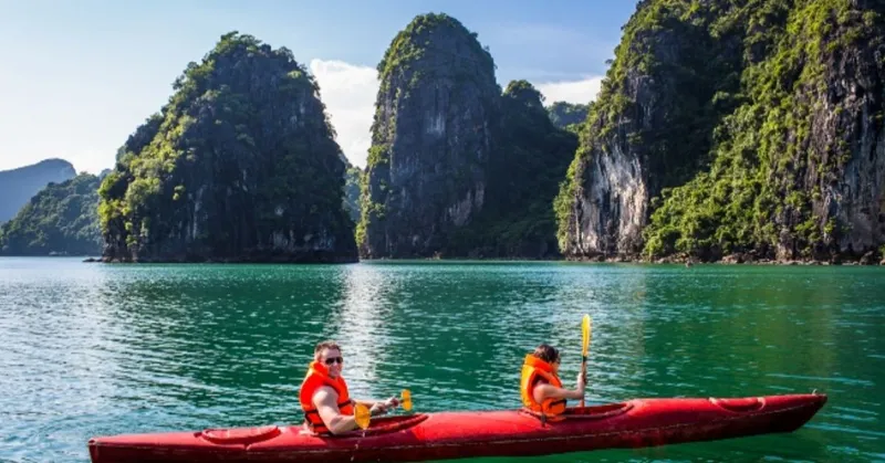 Paket Wisata Vietnam di Hanoi Halong Trang An  5 Hari 4 Malam