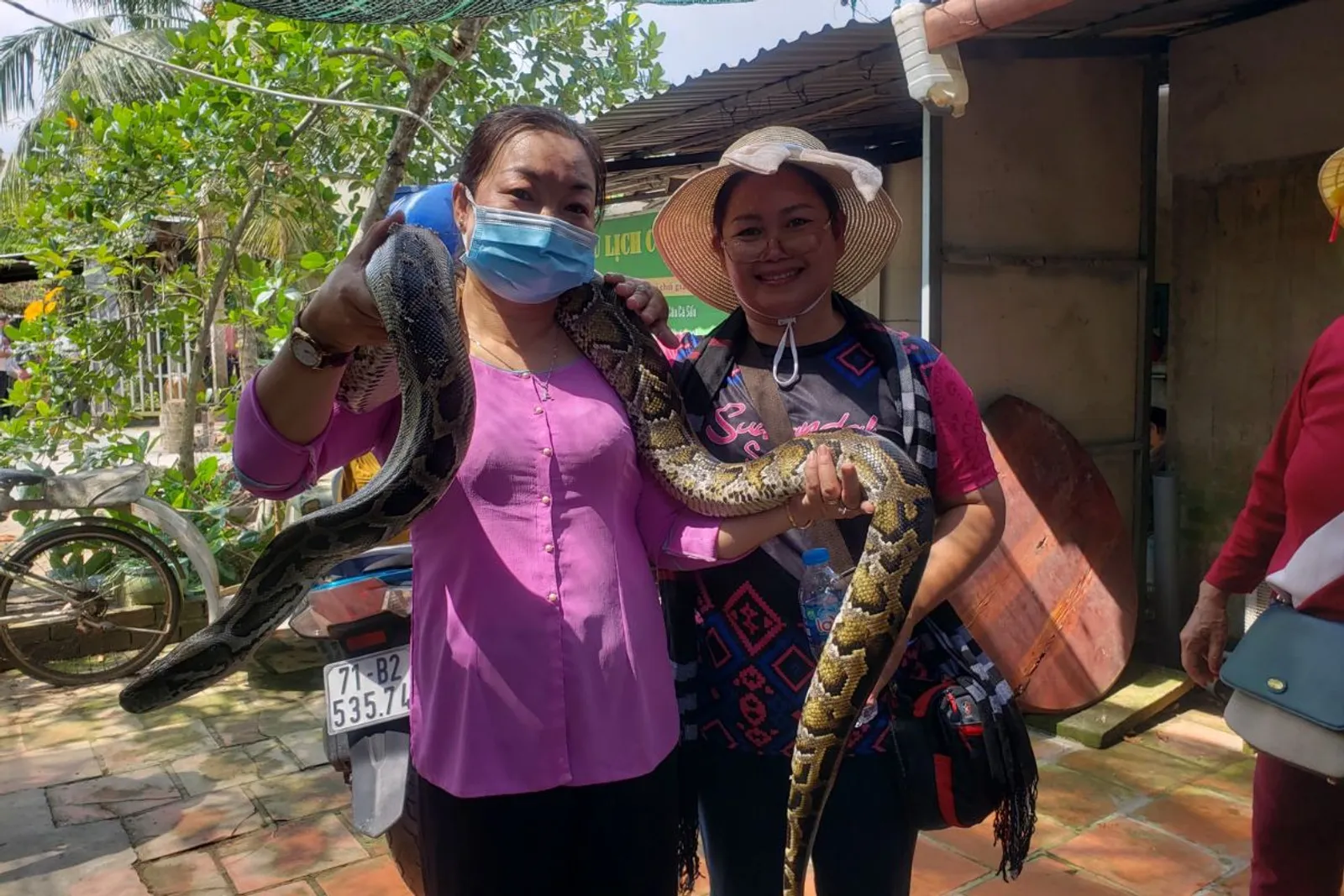 4D3N Ho Chi Minh City / Cu Chi / Tay Ninh / Black Virgin Mountain / My Tho Tour – photo 15
