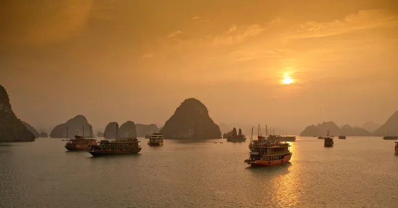 6H5M Kota Da Nang - Ba Na Hills-Camthanh- Hoi An -Hanoi -Teluk Halong