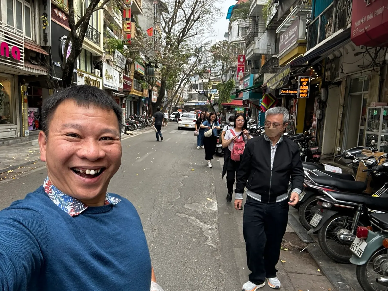 Discover the Vibrant Flavors of Hanoi's Street Food Scene – photo 20