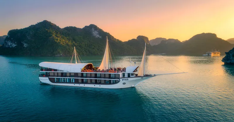 SENA CRUISES HALONG 2 DAYS 1 NIGHTS