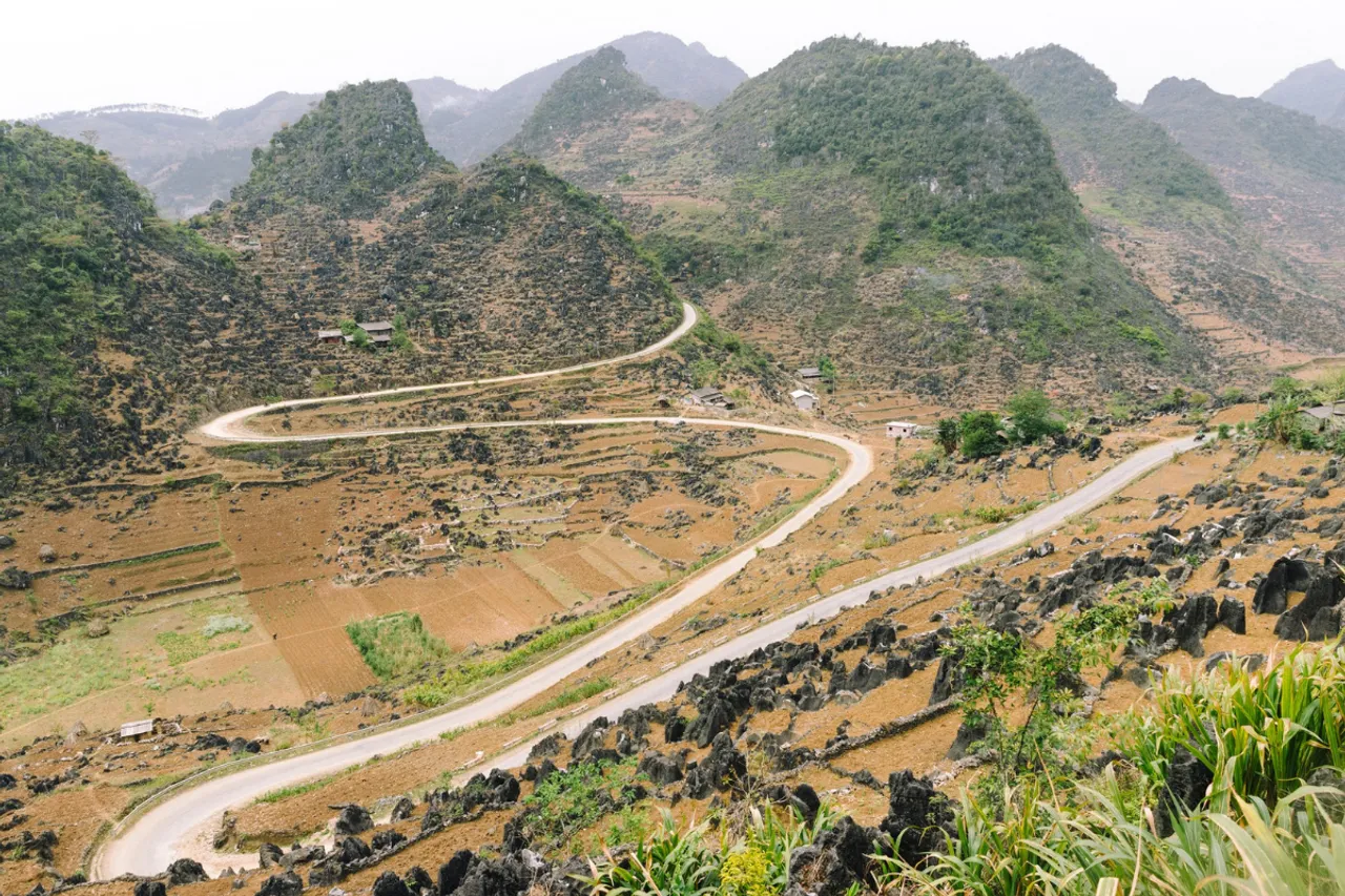 Northeast Vietnam 11-Day Private Tour: Ha Giang, Ba Be, Ban Gioc & Halong Bay