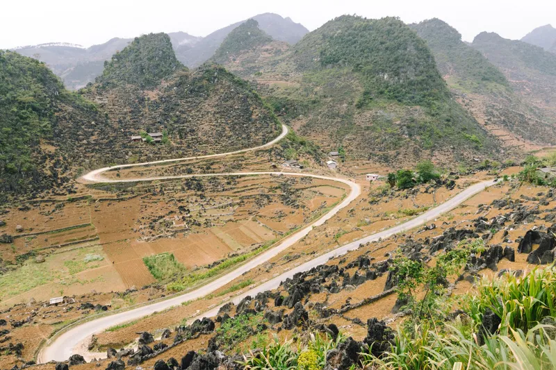 Northeast Vietnam 11-Day Private Tour: Ha Giang, Ba Be, Ban Gioc & Halong Bay