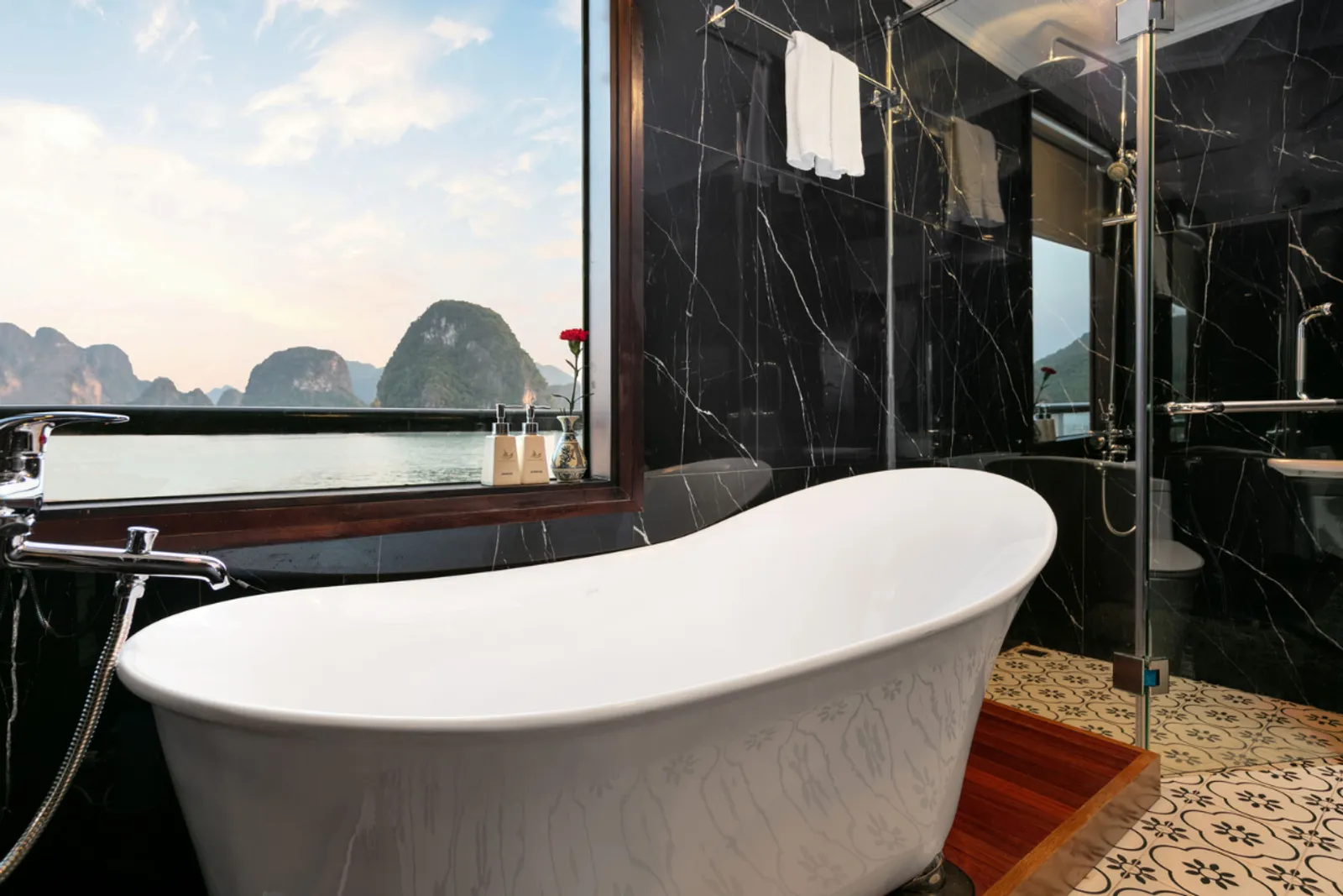 2D1N Mila Lux Cruise Halong Bay – photo 10