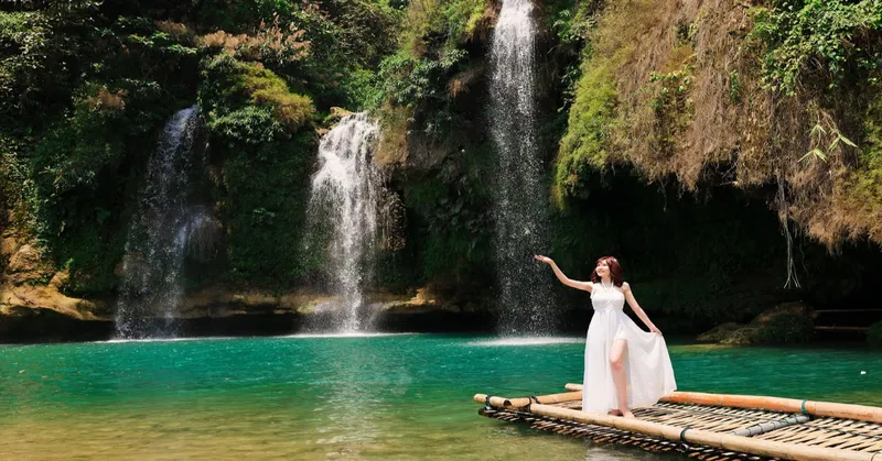 2D1N Moc Chau Tour