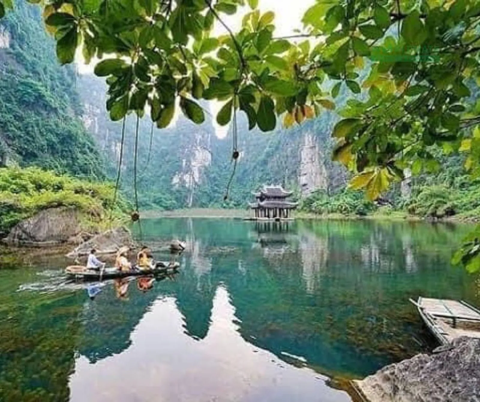 Paket Wisata Vietnam di Hanoi Halong Trang An 5 Hari 4 Malam – photo 24