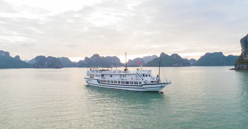 3D2N Ruby Cruise Halong Bay