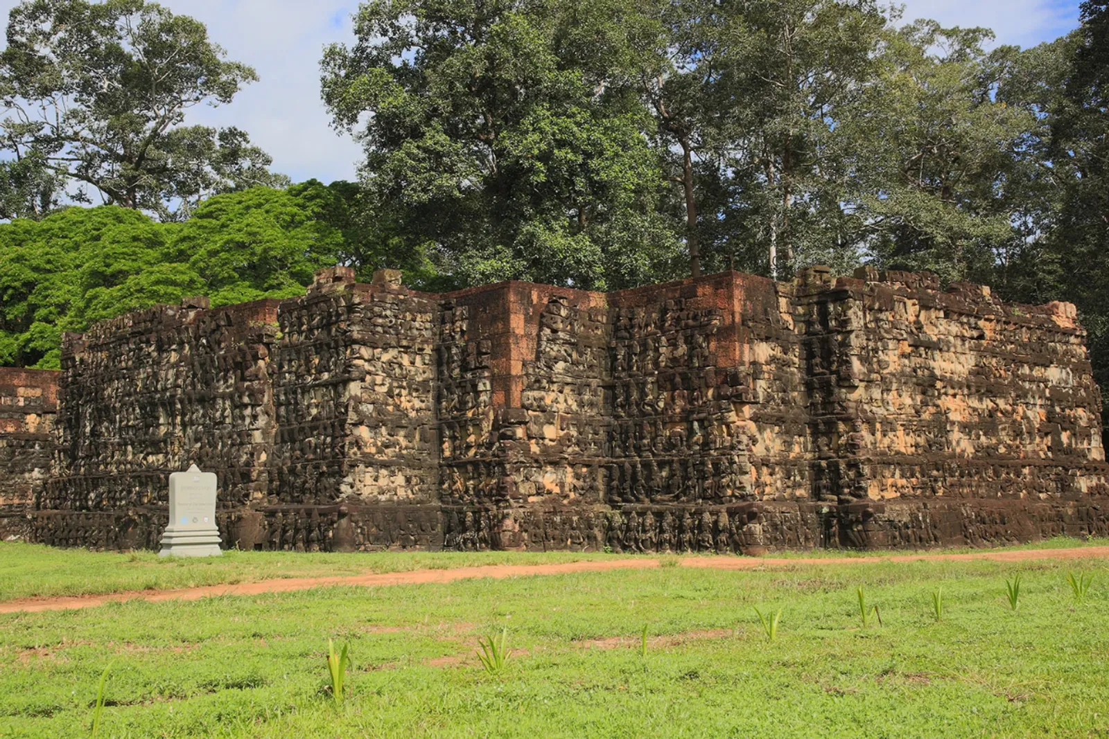 ANGKOR THOM 1 DAY TOUR – photo 8