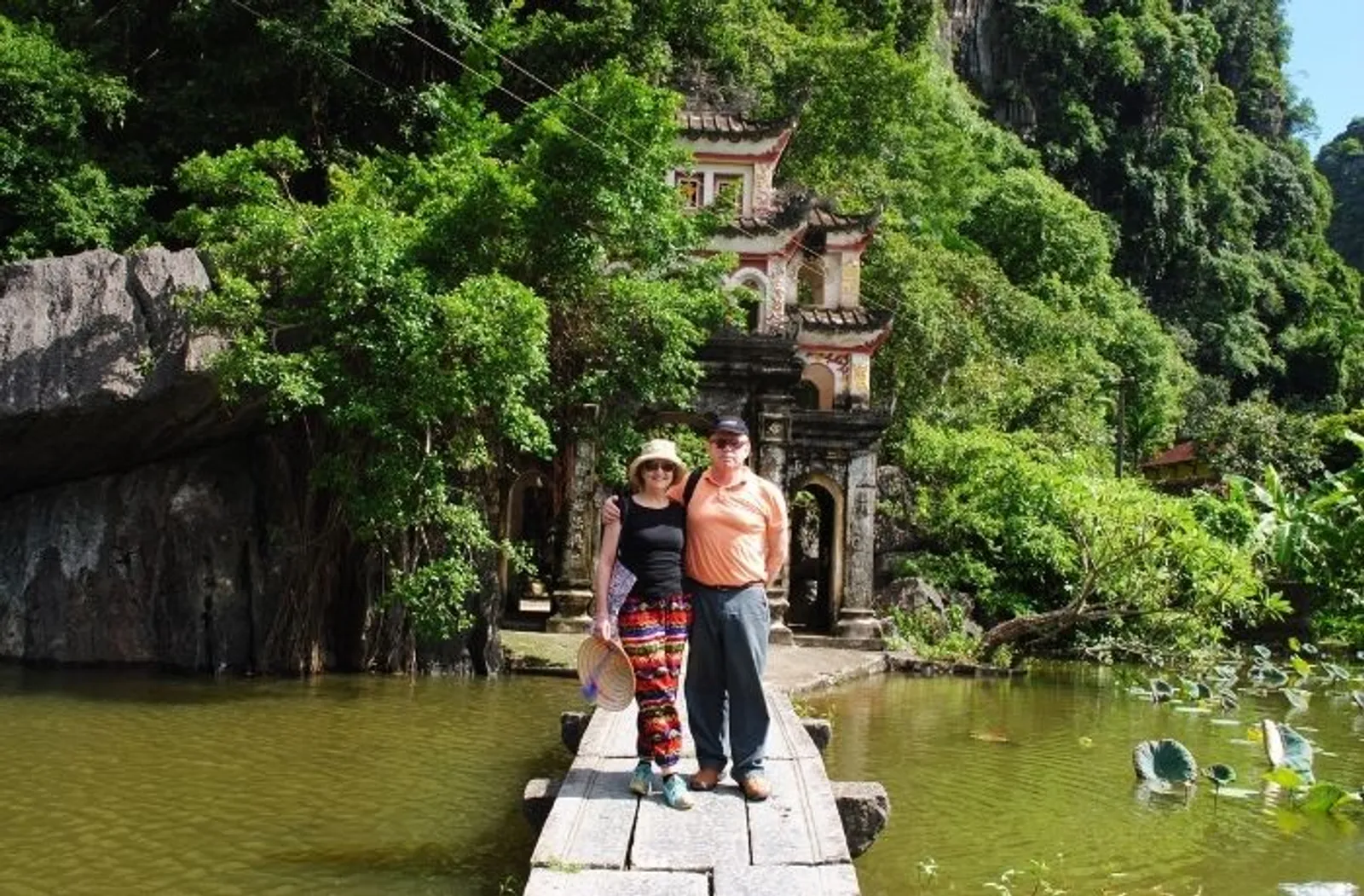Hoa Lu, Tam Coc, Bich Dong Day Tour – photo 6