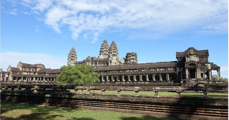 SIEM REAP -PHNOM PENH (B/LD)