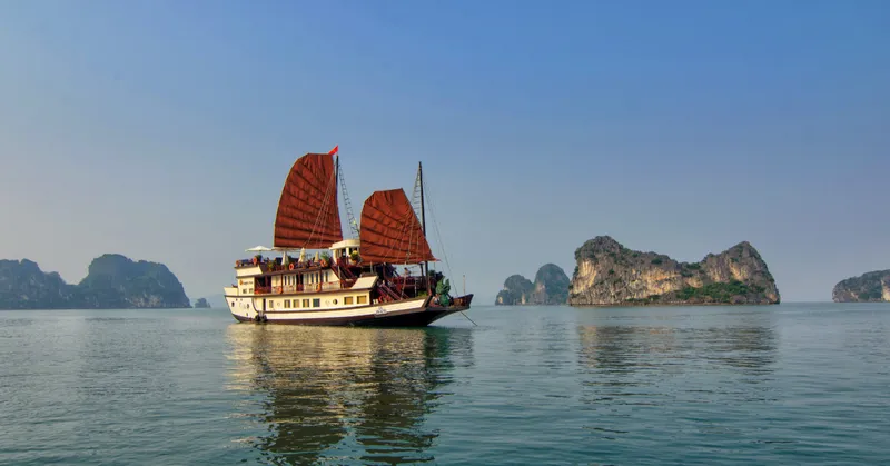 2D1N Dragon's Pearl Cruise Bai Tu Long Bay