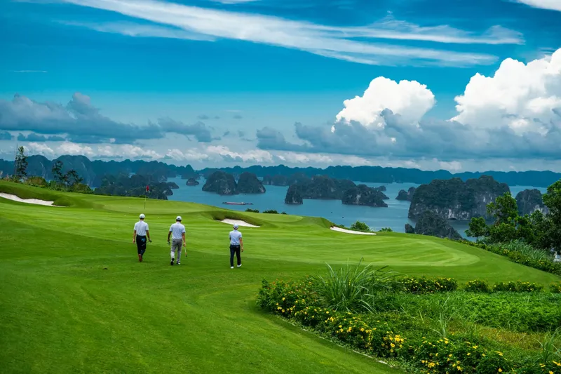 Hanoi Golf & Halong Bay Cruise Tour 7 Days: Legend Hill, Kings Island, FLC Ha Long, Chi Linh & Sky Lake