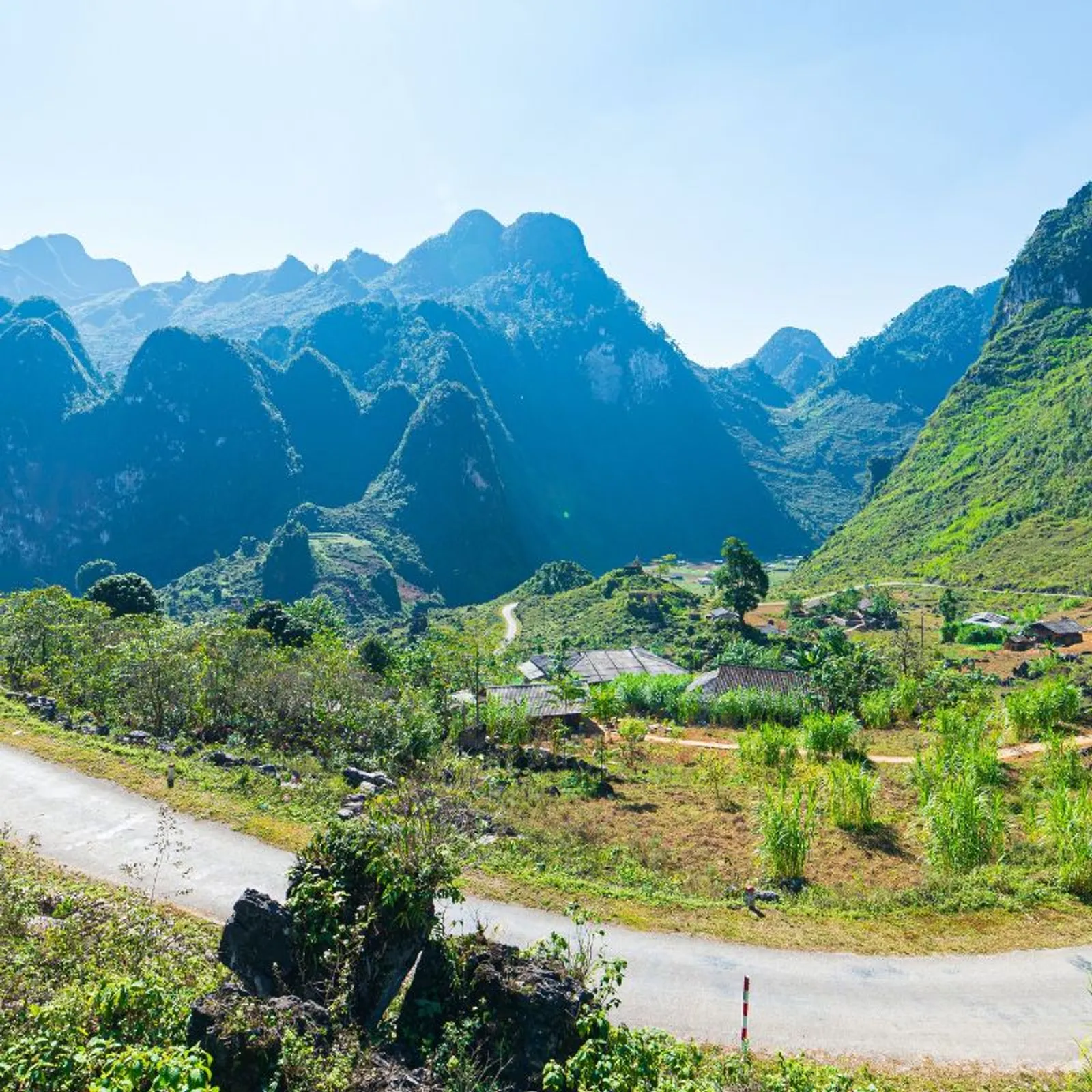 6 Day Ha Giang Yen Minh Meo Vac Cao Bang Ban Gioc Waterfall Tour – photo 11