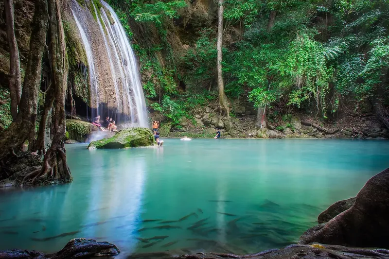 Kanchanaburi – Erawan Waterfall – Ayutthaya (B)