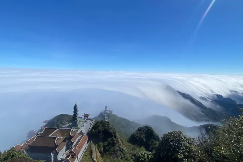 Sapa → Fansipan → Silver Waterfall → Rong May Glass Bridge