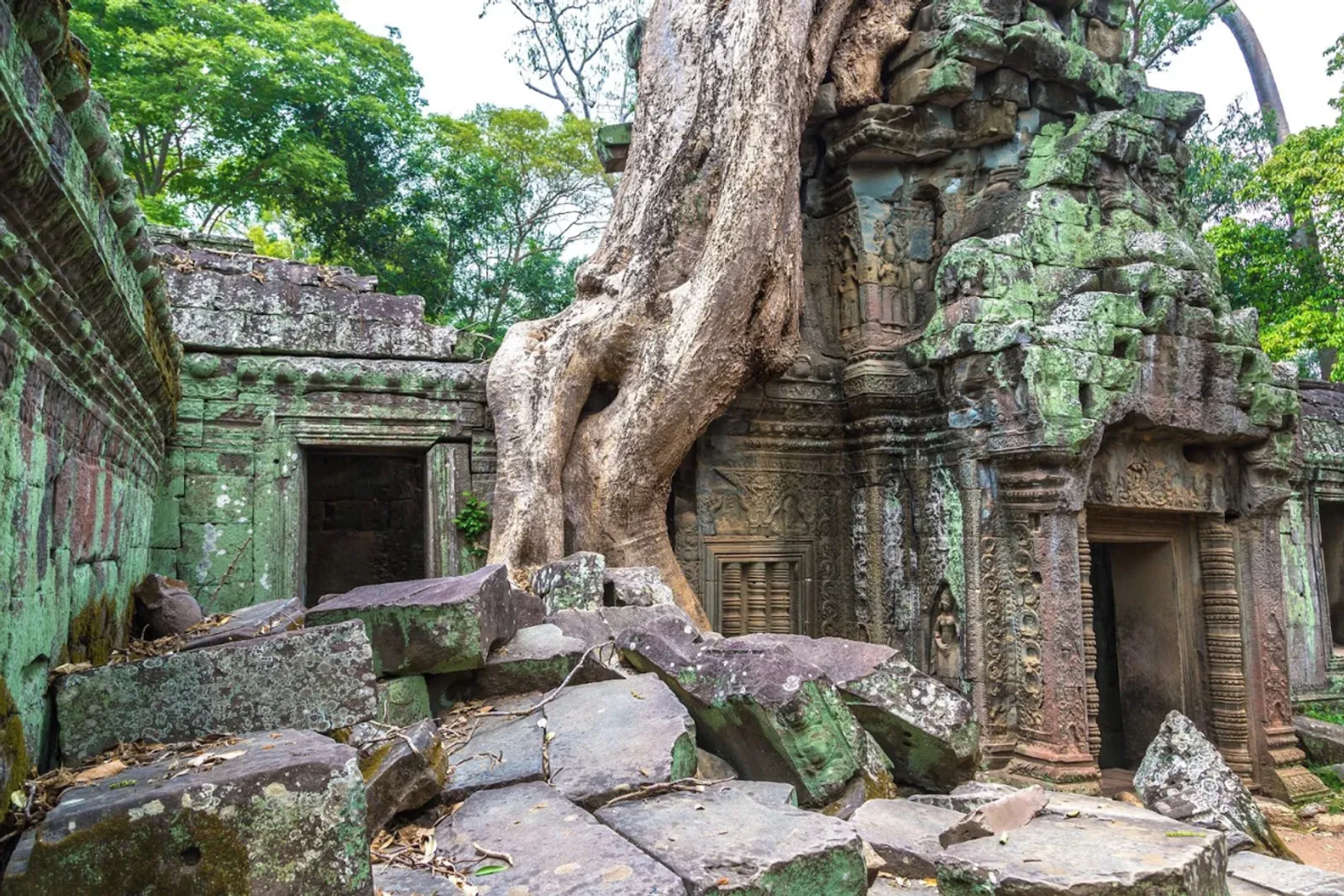 PHNOM CHISOR & TONLE BATI (Full day) – photo 11