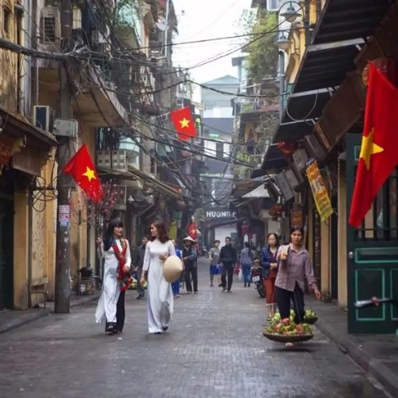 HARI 4 : Da Nang – HANOI CITY TOUR (MP/MS/MM)