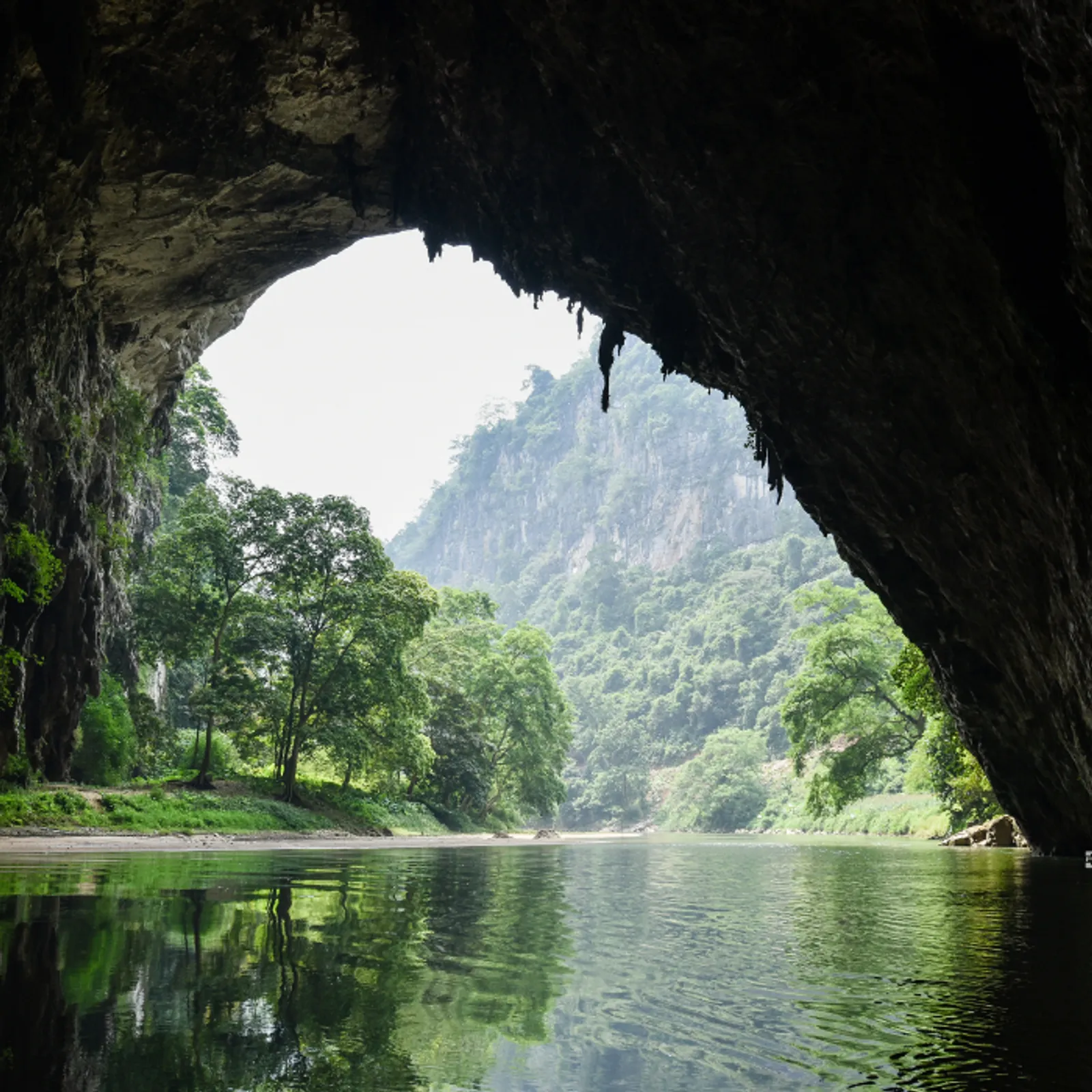 Ba Be Lake and Ban Gioc Waterfall Tour – photo 11