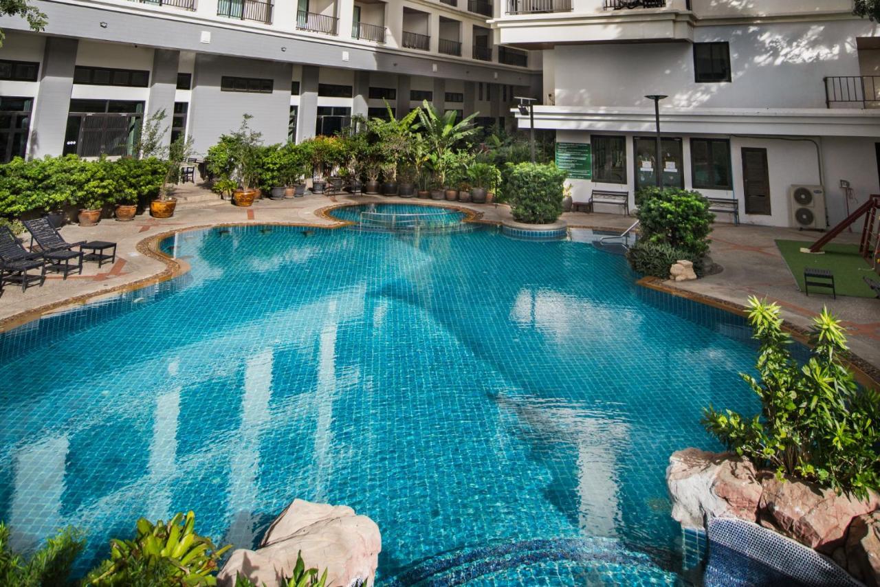 Thailand Pattaya Beach: Explore hotels and resorts around one of The Best Beach in Asia – photo 4