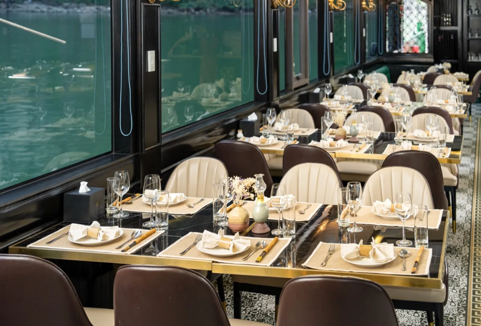 vera cruises restaurant-6