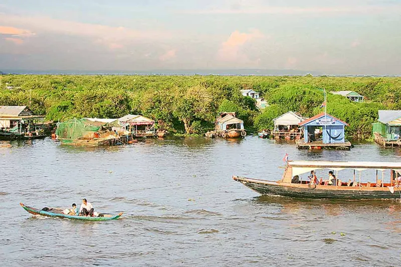 Phnom Penh – Speedboat to Siem Reap