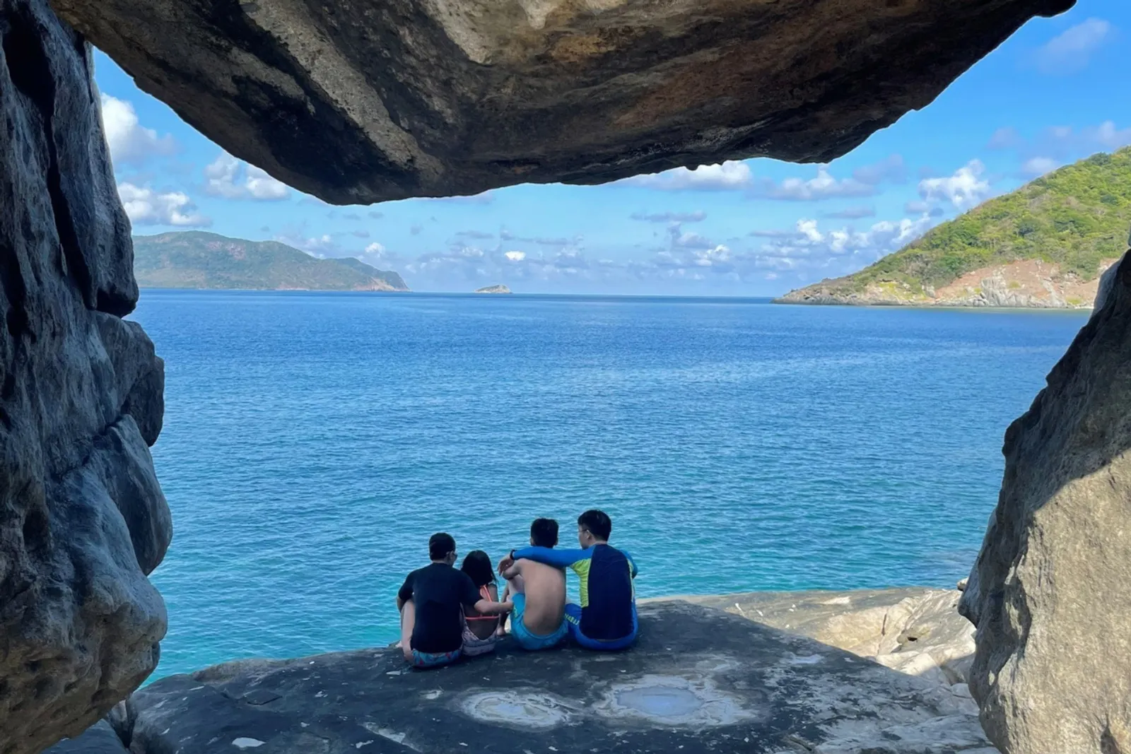 Discover Bay Canh Island & Tai Island, Con Dao Tour – photo 6