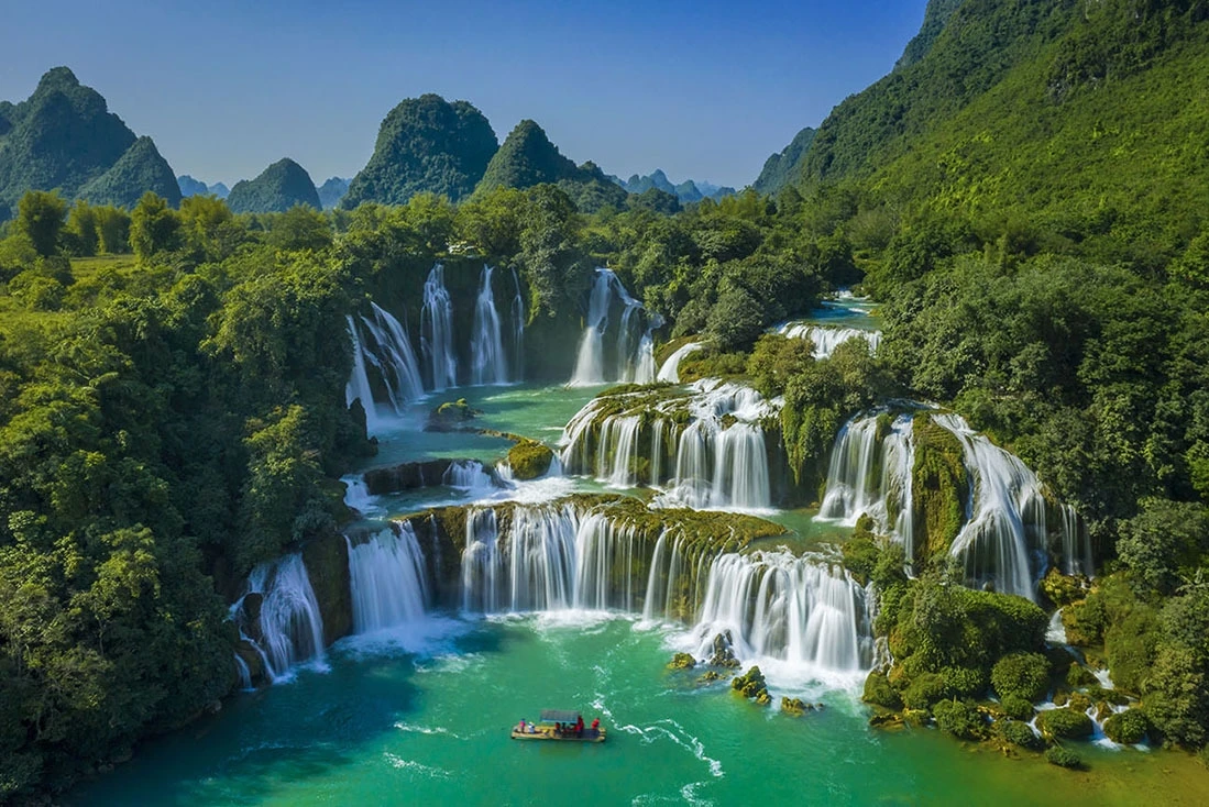 Ban Gioc Waterfall or Ban Gioc Detian Falls The Complete 2025 Tourist Guide – photo 2
