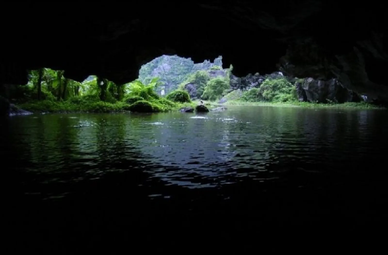 Hoa Lu, Tam Coc, Bich Dong Day Tour – photo 14