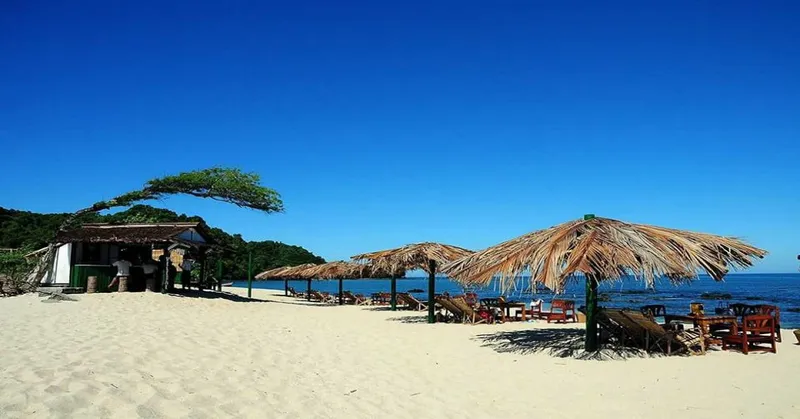 Yangon and Ngapali Beach Tour 4 days