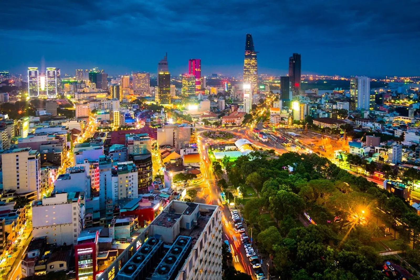 Enjoy Sunny Holiday in South Vietnam Travel