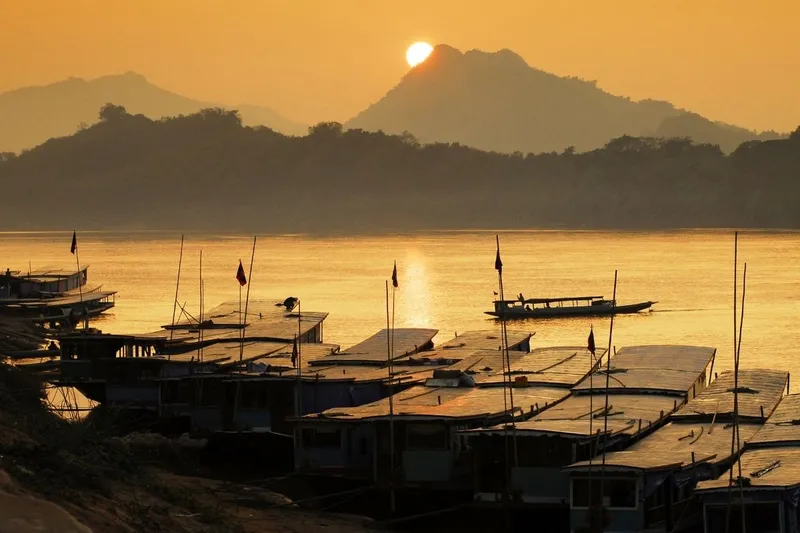 PAKSE – WAT PHOU – KHONG ISLAND (B)
