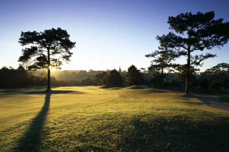 Da Lat Golf Tour 3 Days: Dalat Palace Golf Club & Xuan Huong Lake