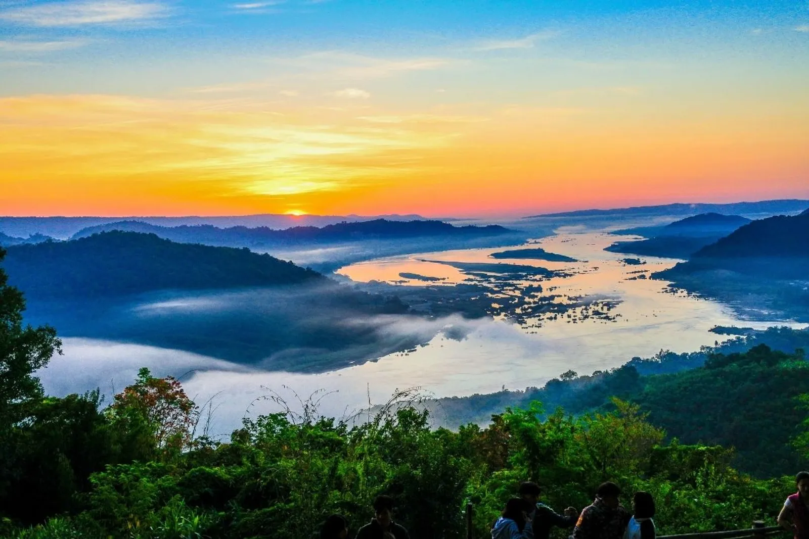 Nong Khiaw