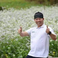 Portrait of David Ng