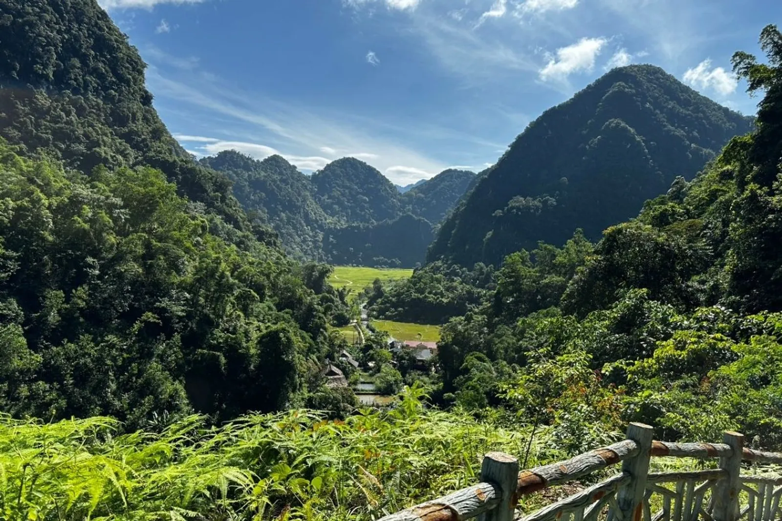 8D7N Mai Chau Valley Pu Luong Retreat Ninh Binh Halong Bay Tour – photo 23