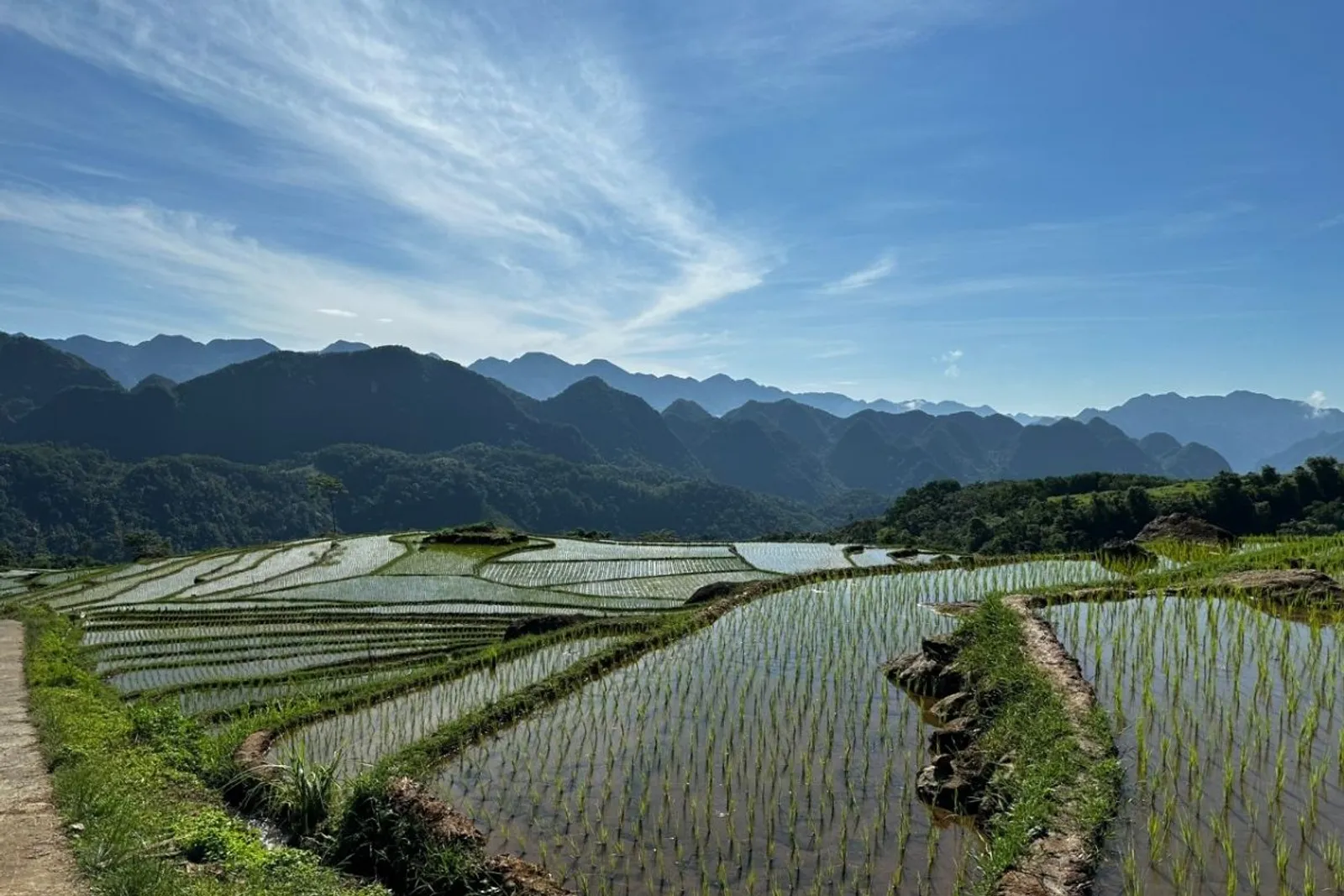 8D7N Mai Chau Valley Pu Luong Retreat Ninh Binh Halong Bay Tour – photo 21