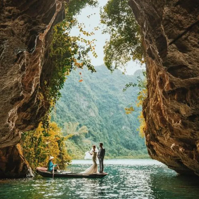 HARI 4: HANOI + BAI DINH PAGODA + TRANG AN + HANOI (SARAPAN / MAKAN SIANG / MAKAN MALAM)