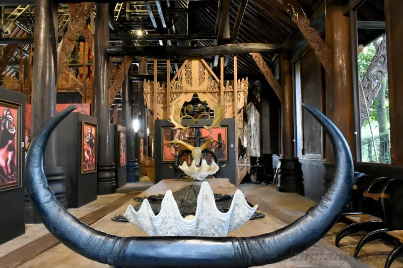 Baan Dam (Black House)