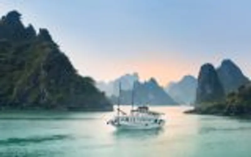 Private Halong Bay Boat, 6 Hours — Return to Hanoi