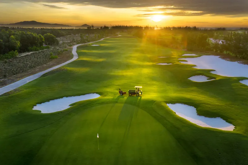 Golf at Vinpearl Golf Nam Hoi An - Transfer to Hoi An (Breakfast)