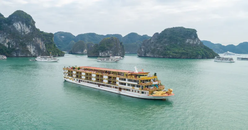 2D1N GOLDEN CRUISE HALONG BAY