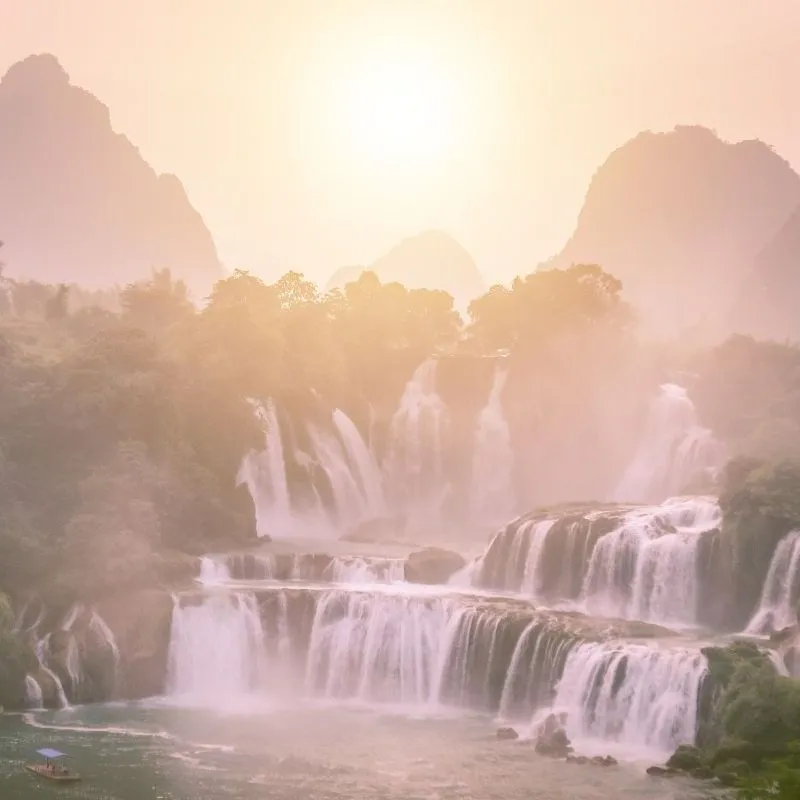 6 Day Ha Giang Yen Minh Meo Vac Cao Bang Ban Gioc Waterfall Tour – photo 2