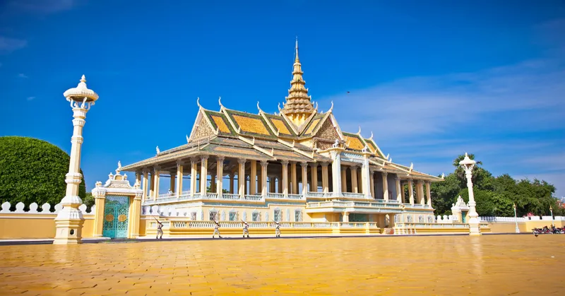 Phnom Penh’s City Tour (Full day)